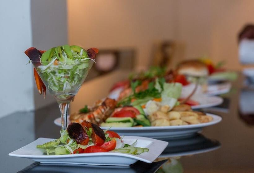 Ngalawa Hotel & Resort