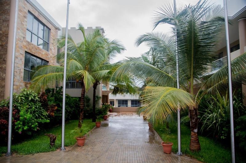 Ngalawa Hotel & Resort