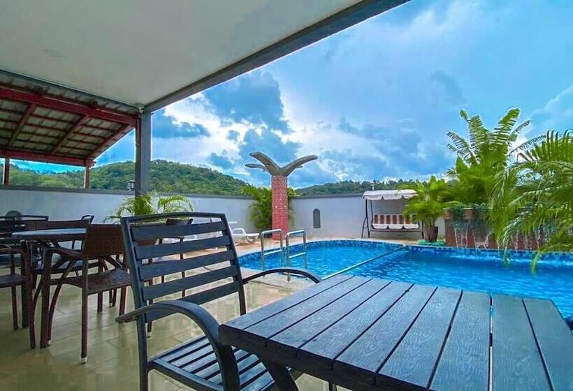 酒店 Norshah Village Resort