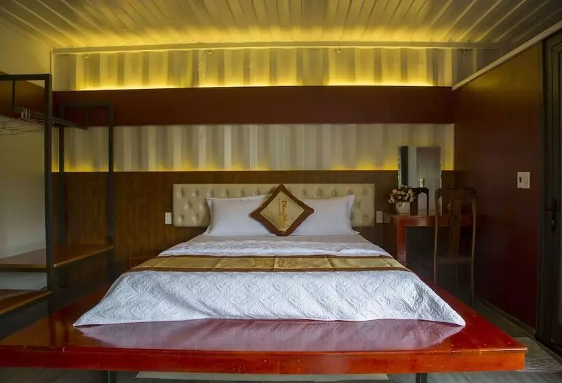 هتل Phong Nha Eco Mountain Farmstay