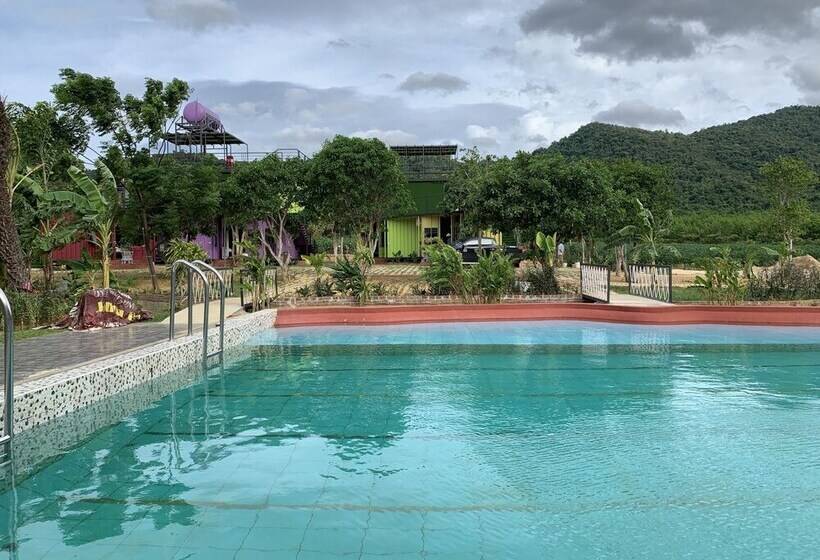 هتل Phong Nha Eco Mountain Farmstay