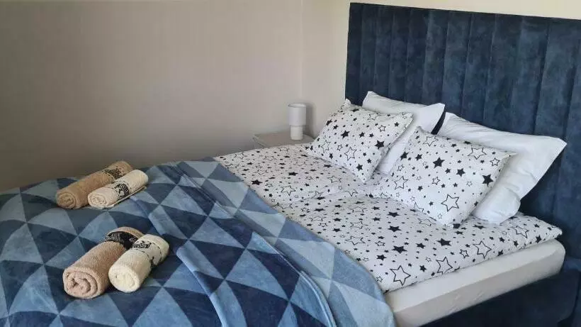 Aamiaismajoitus (B&B) Dworek Wiatrów