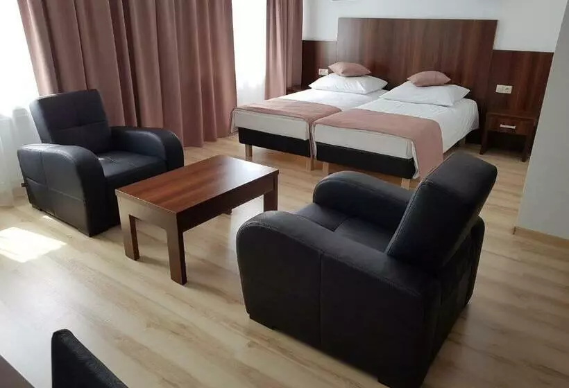 ベッドアンドブレックファースト Pod Kominem Pokoje I Apartamenty