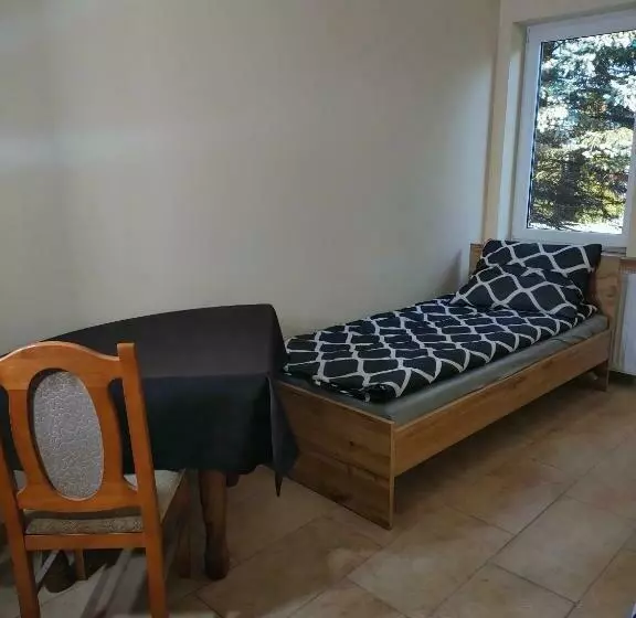 Hotelli Dworek Zawadzkich