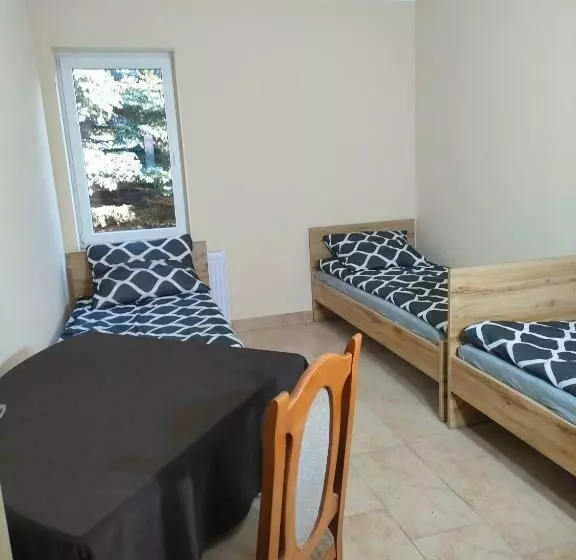 Hotelli Dworek Zawadzkich