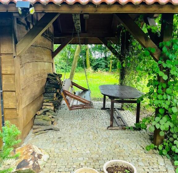 בית מלון כפרי Dwór W Kiełczówce