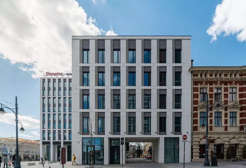 ホテル Hampton By Hilton Lodz City Center