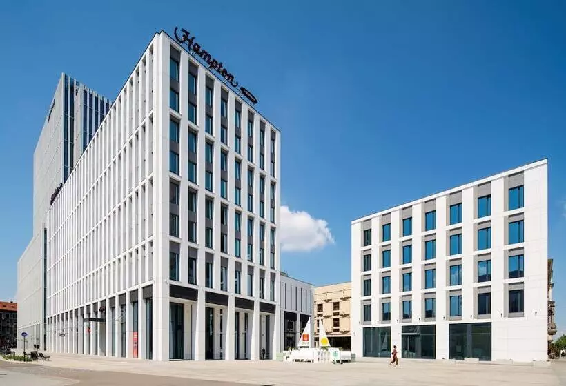 ホテル Hampton By Hilton Lodz City Center