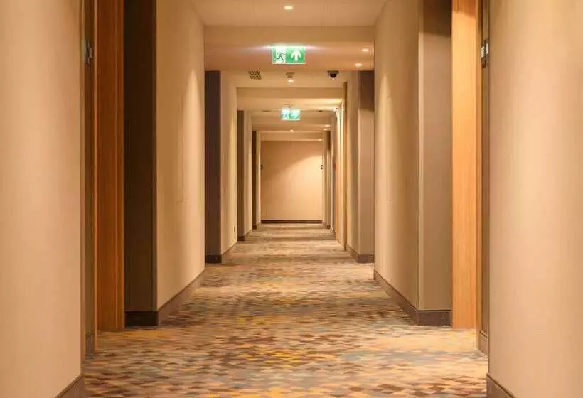 ホテル Hampton By Hilton Lodz City Center