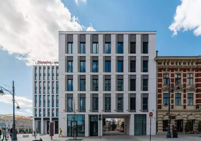 ホテル Hampton By Hilton Lodz City Center