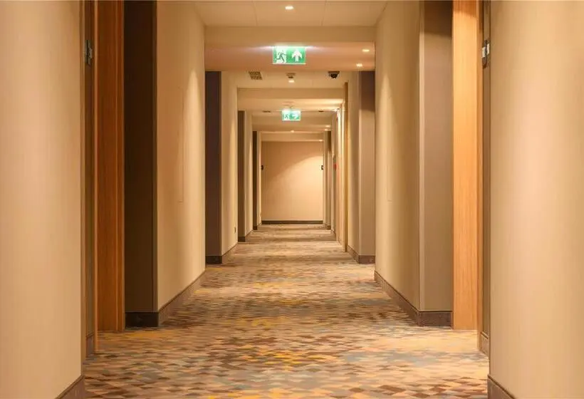 ホテル Hampton By Hilton Lodz City Center