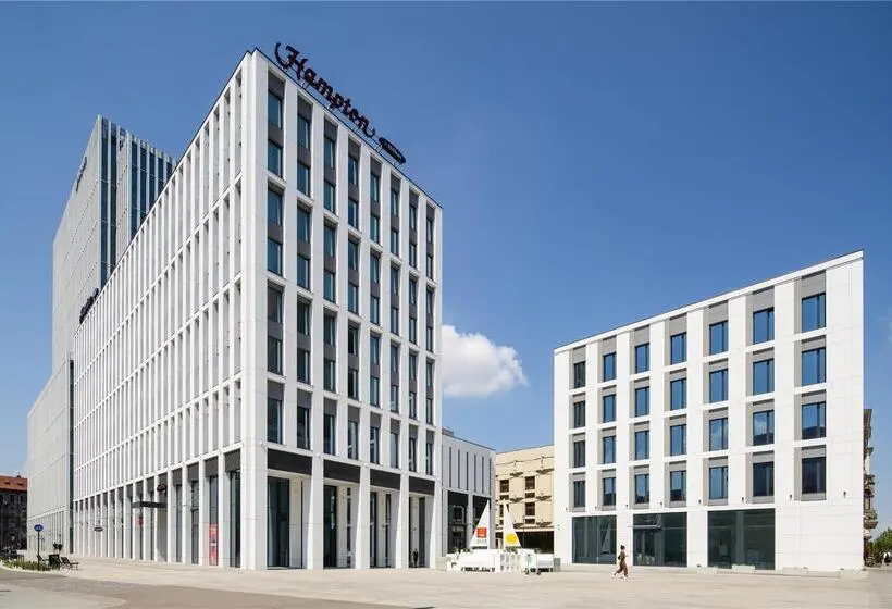 ホテル Hampton By Hilton Lodz City Center