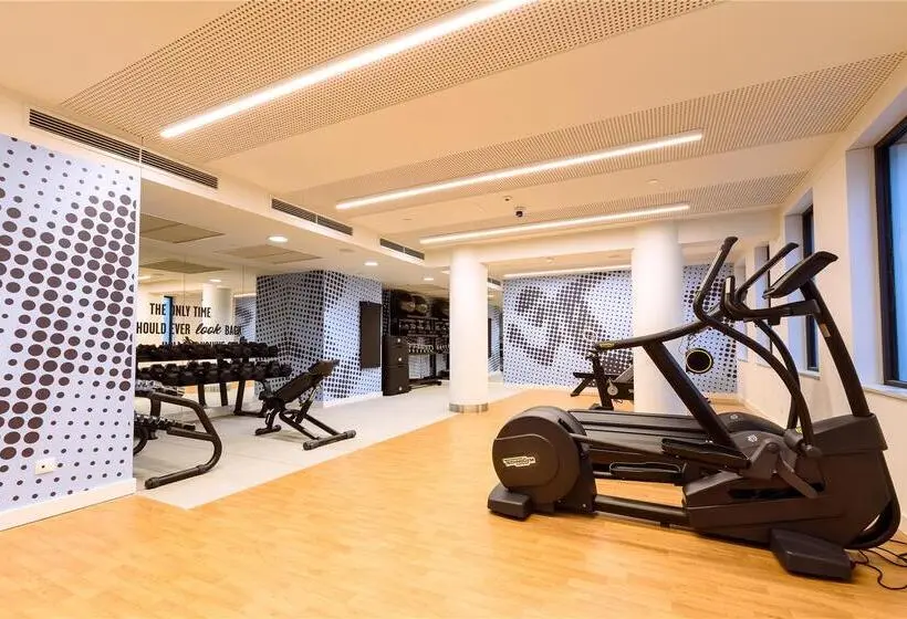 ホテル Hampton By Hilton Lodz City Center