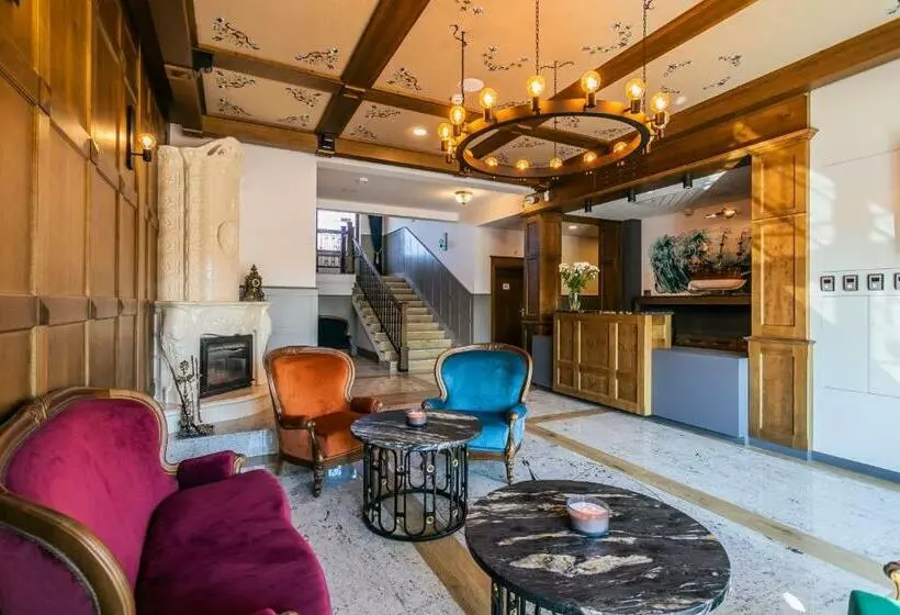 Hotelli Nordowi Dwór