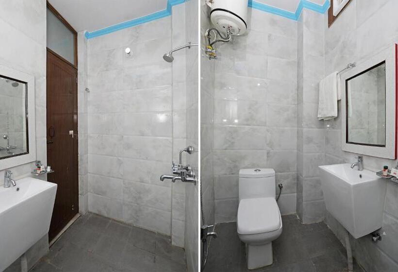 Hotel The Royal Suit Apartment By Oyo