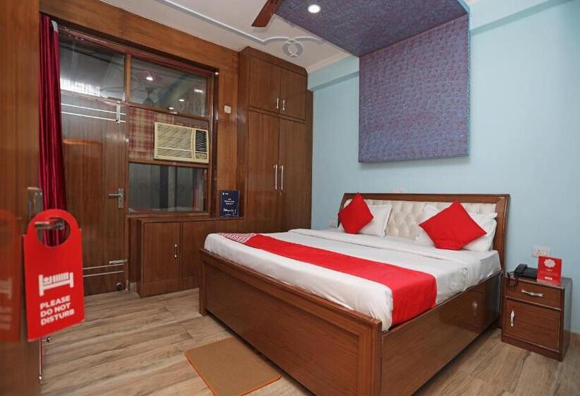 Hotel The Royal Suit Apartment By Oyo