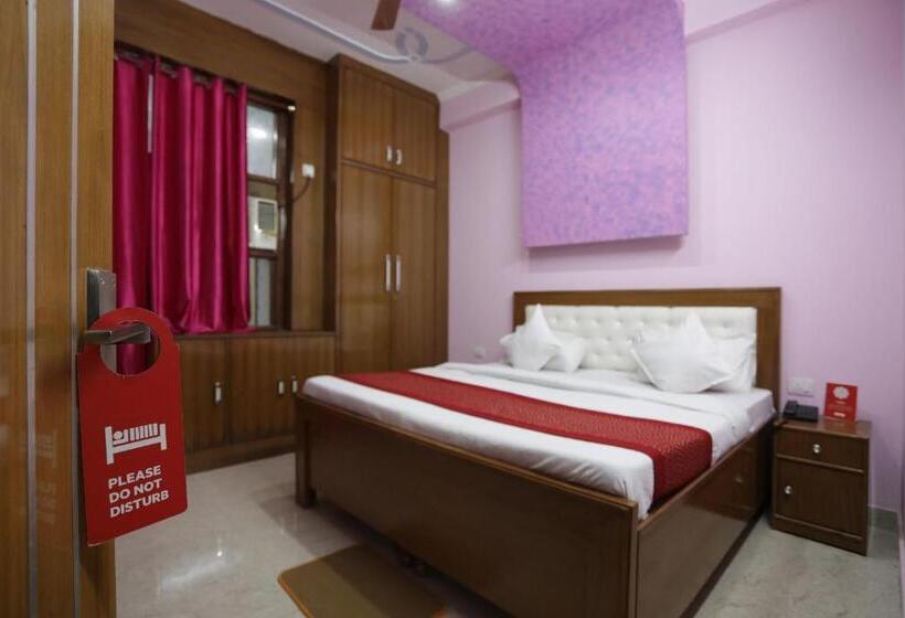 Hotel The Royal Suit Apartment By Oyo