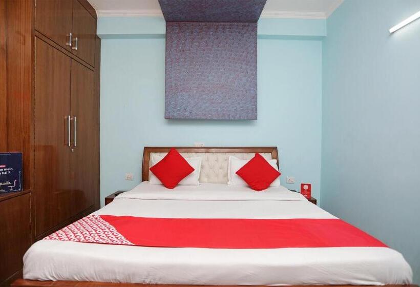 Hotel The Royal Suit Apartment By Oyo