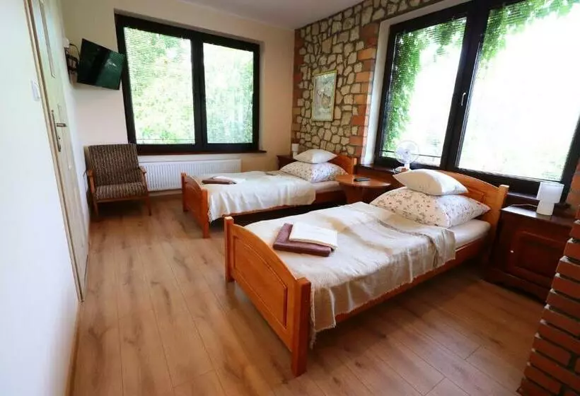 Majatalo Karczma Pod Jesionem