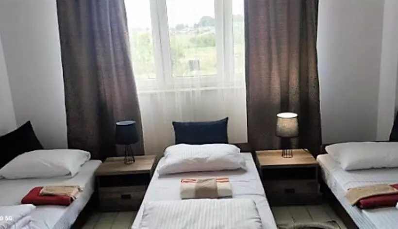 Retkeilymaja Pokoje Kraska 36