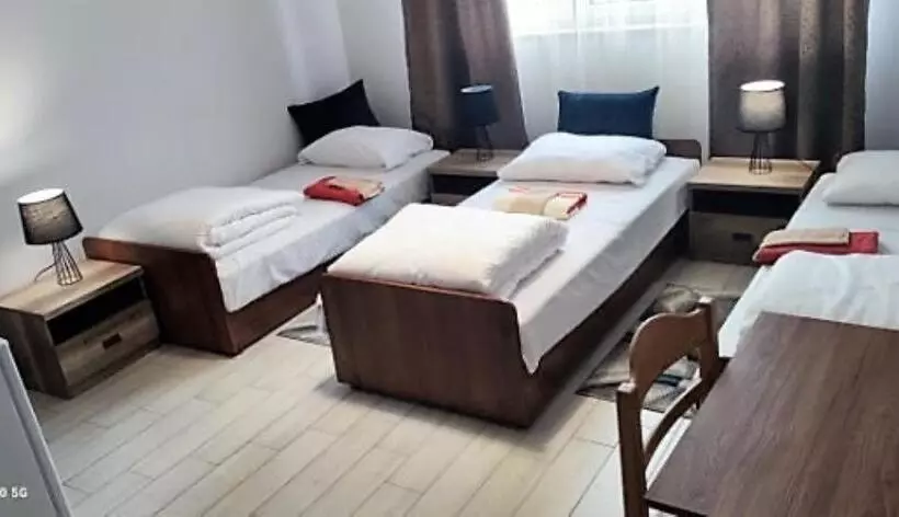 Retkeilymaja Pokoje Kraska 36