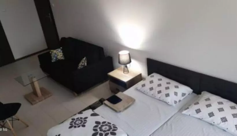 Retkeilymaja Pokoje Kraska 36