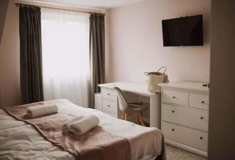 ベッドアンドブレックファースト Villa Adele