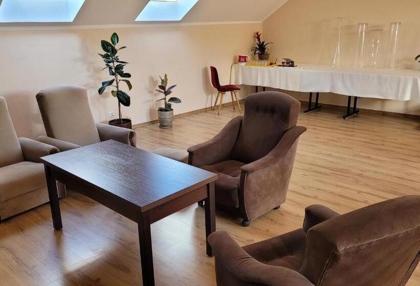 בית מלון כפרי Delmajk