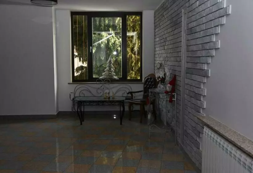 Hotelli Dom Przyjęć Pradziad