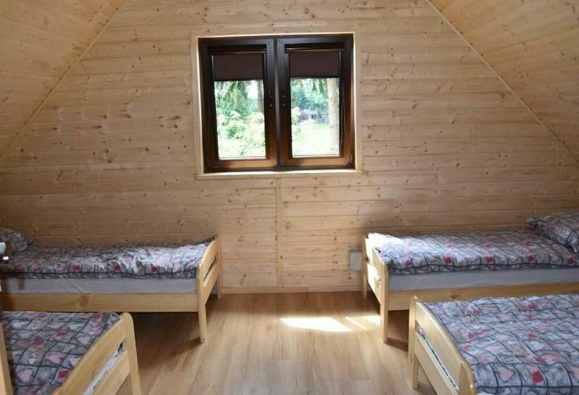 בית מלון כפרי Dom Wycieczkowy Na Stadionie