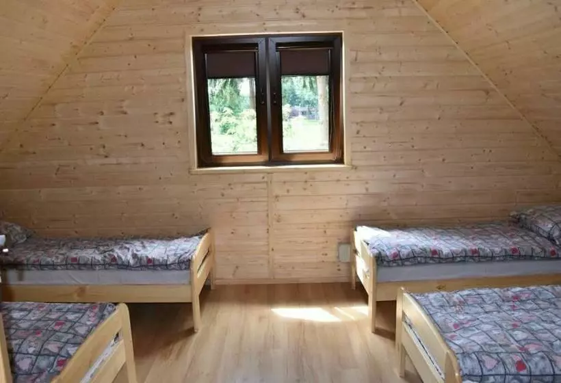 Hotelli Dom Wycieczkowy Na Stadionie