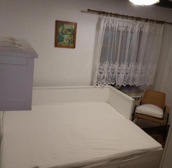 בית מלון כפרי Pod Kasztanami Blanki