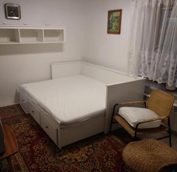 בית מלון כפרי Pod Kasztanami Blanki