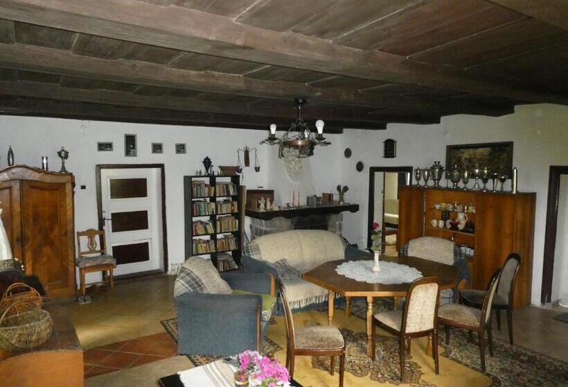 בית מלון כפרי Pod Kasztanami Blanki