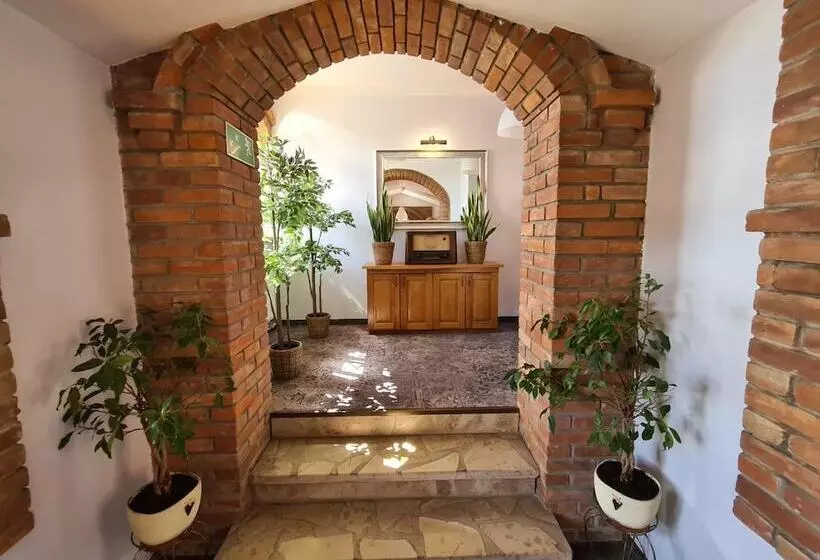 ホテル Staropolska