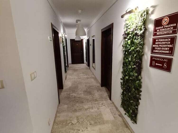 فندق Staropolska