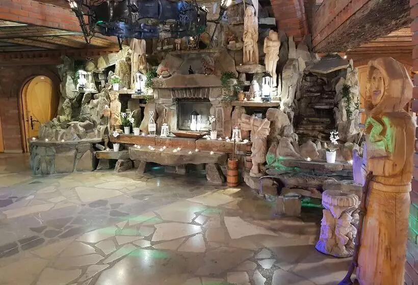 ホテル Staropolska