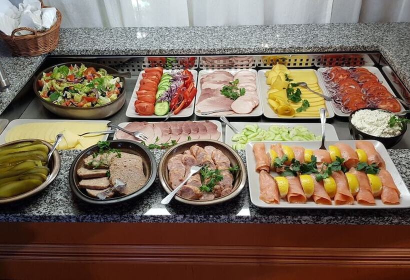 فندق Staropolska