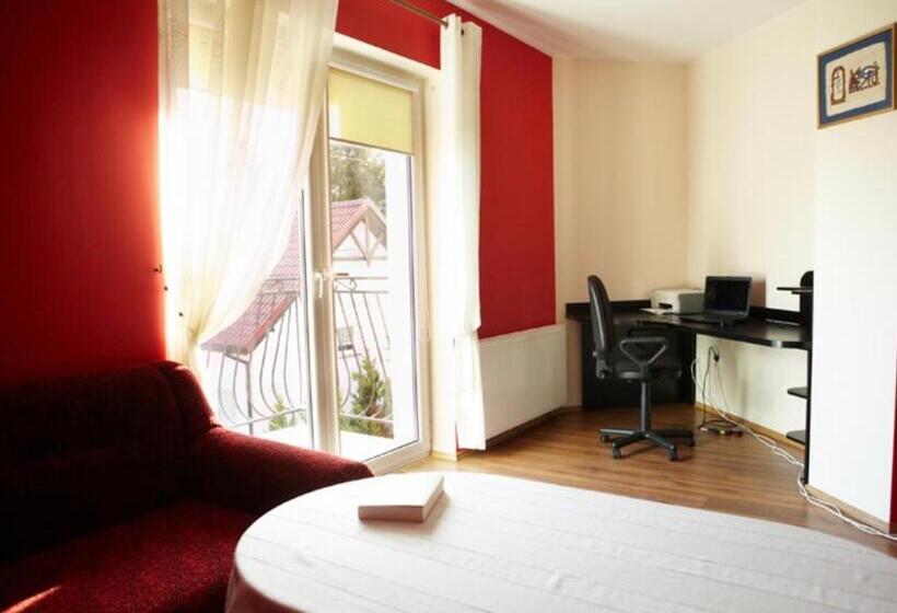 Pansiyon Dom Na Wzgórzu