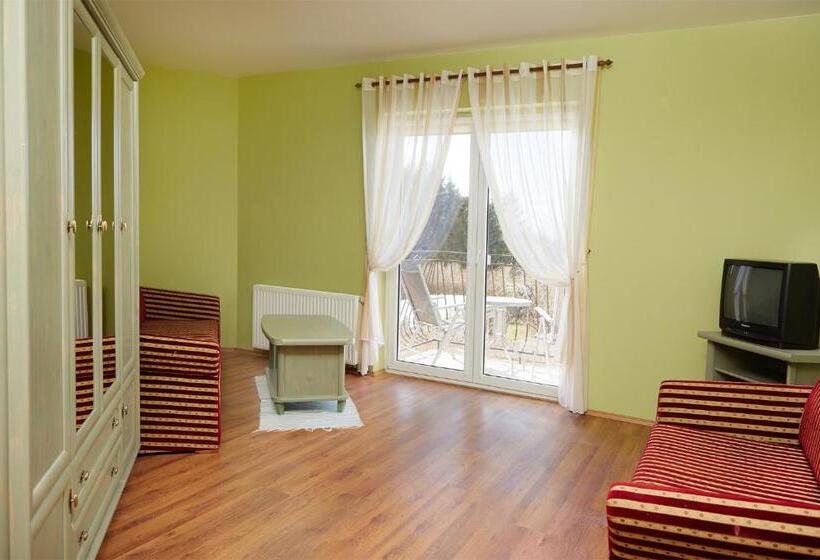 Pansiyon Dom Na Wzgórzu