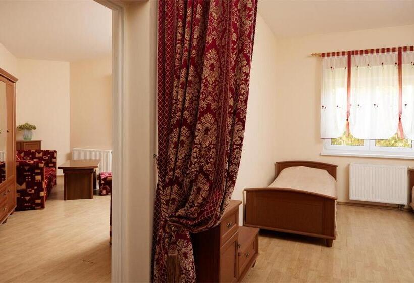 Pansiyon Dom Na Wzgórzu