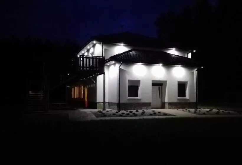 ペンション Wypoczynek Nad Stawem