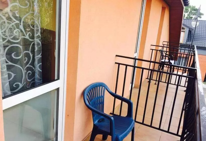 Retkeilymaja Karczma Chęciny