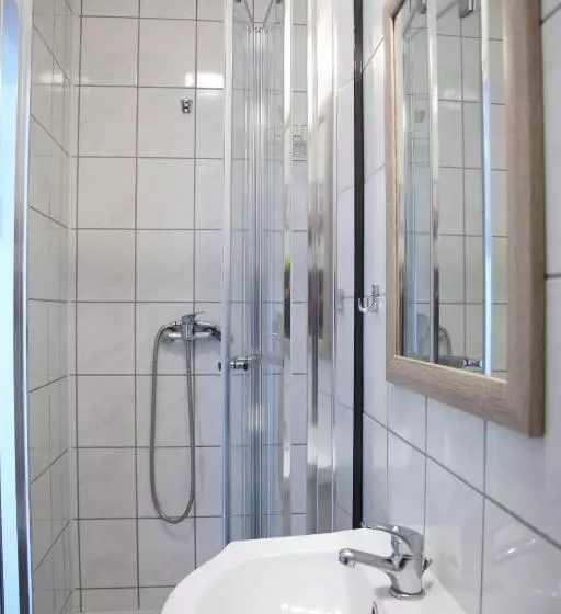 Retkeilymaja Pokoje Nad Nysą Olszyna