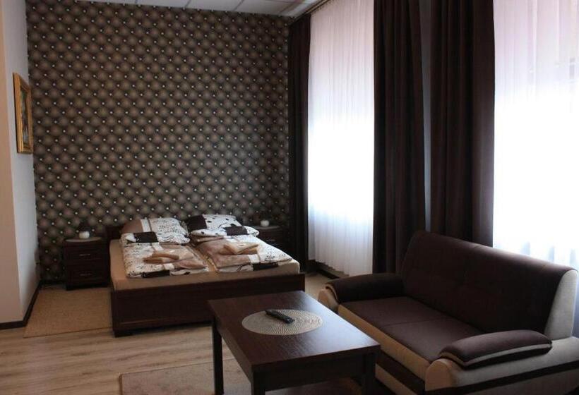 ユースホステル Pokoje Nad Nysą Olszyna