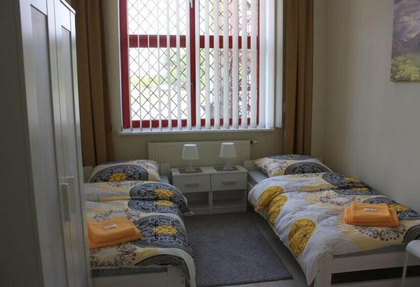 ユースホステル Pokoje Nad Nysą Olszyna