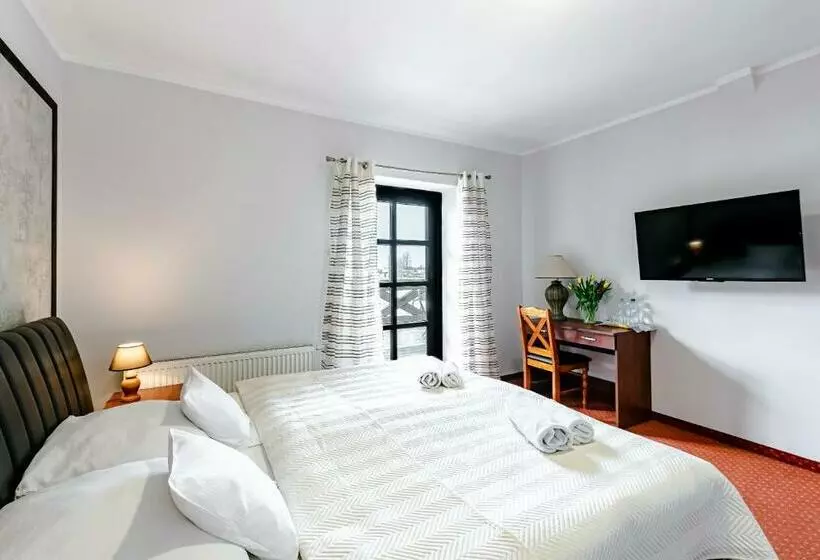 Aamiaismajoitus (B&B) Browar Gościniec Chojnice