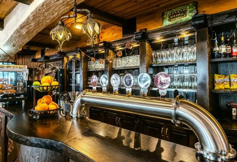 Aamiaismajoitus (B&B) Browar Gościniec Chojnice