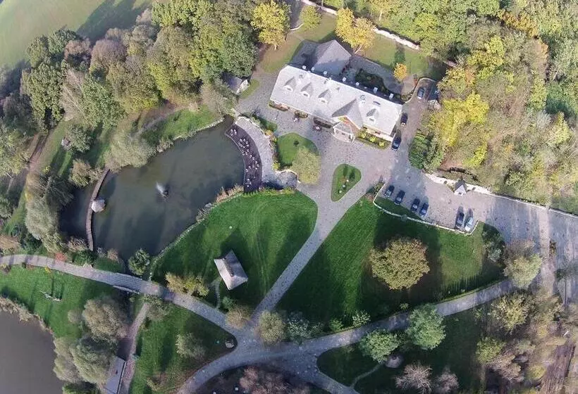 Aamiaismajoitus (B&B) Miłocin Park Centrum Wypoczynkowo Konferencyjne