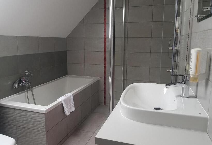 צימר Miłocin Park Centrum Wypoczynkowo Konferencyjne